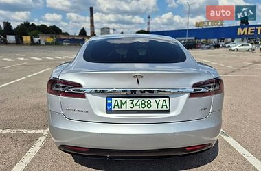 Лифтбек Tesla Model S 2016 в Житомире