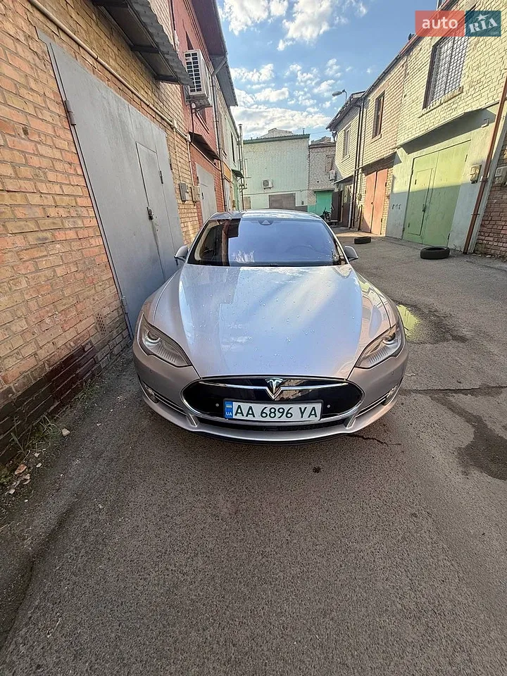 2016 Tesla Model S - мініатюра 10