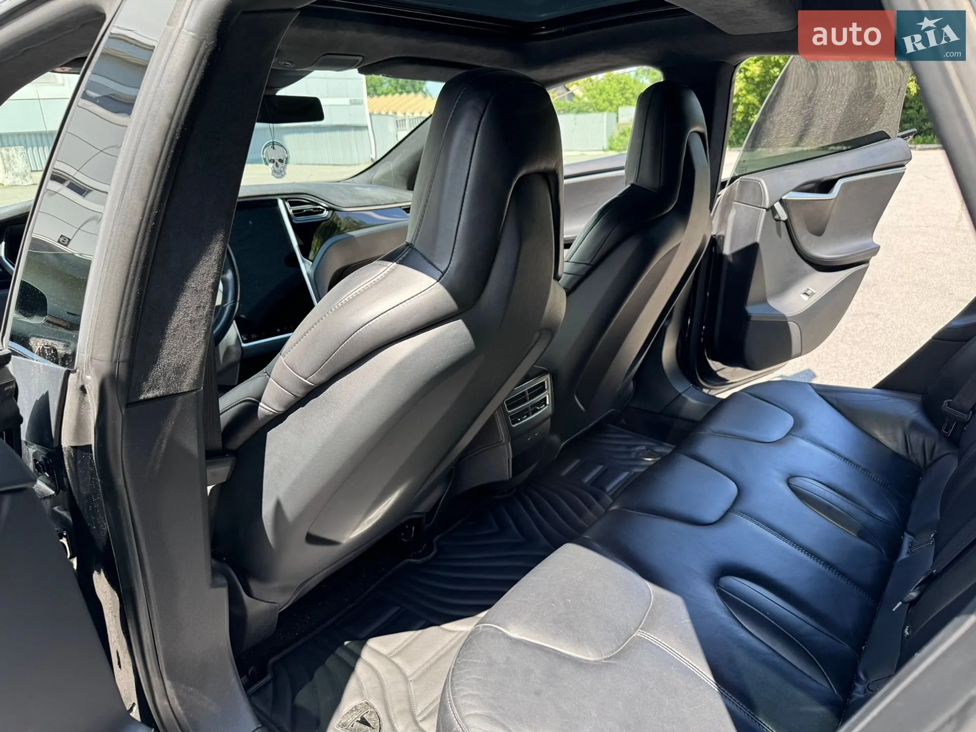 2015 Tesla Model S - мініатюра 23