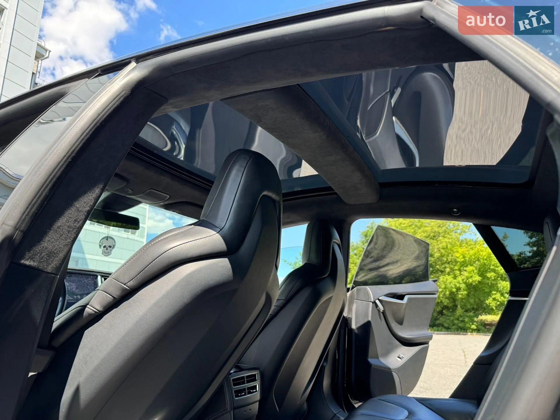 2015 Tesla Model S - мініатюра 24