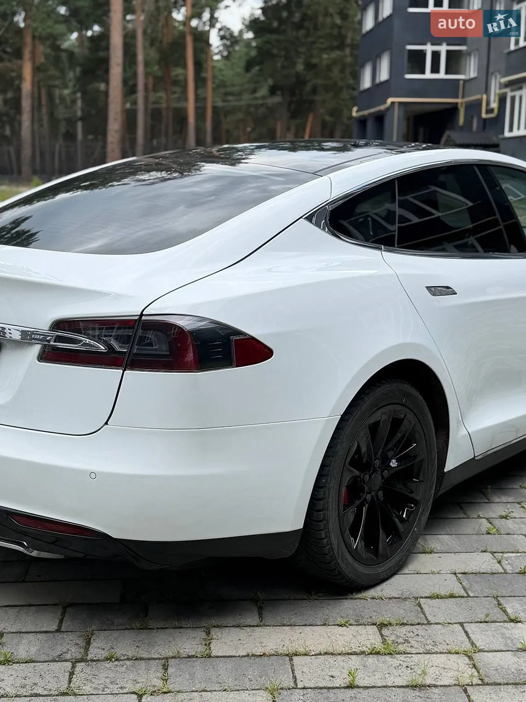2014 Tesla Model S - мініатюра 3