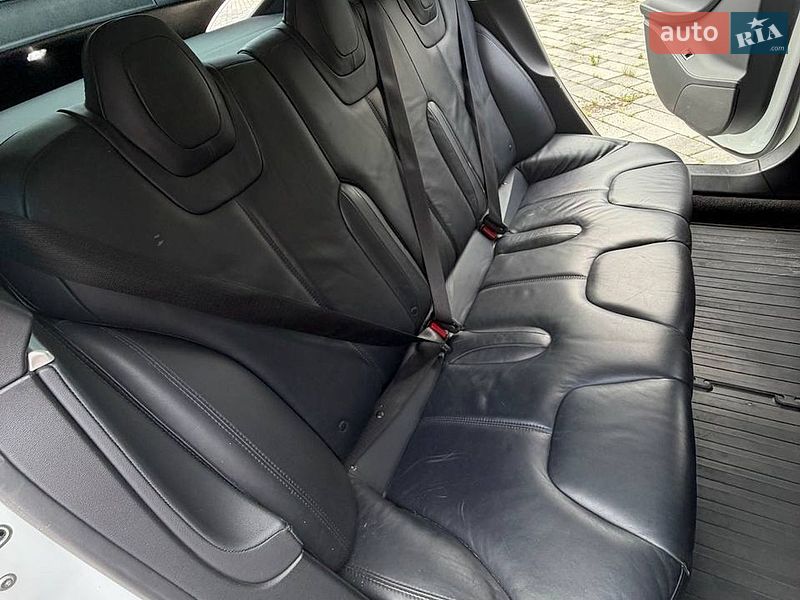 Ліфтбек Tesla Model S 2014 в Києві фото 13 Ліфтбек Tesla Model S 2014 в Києві