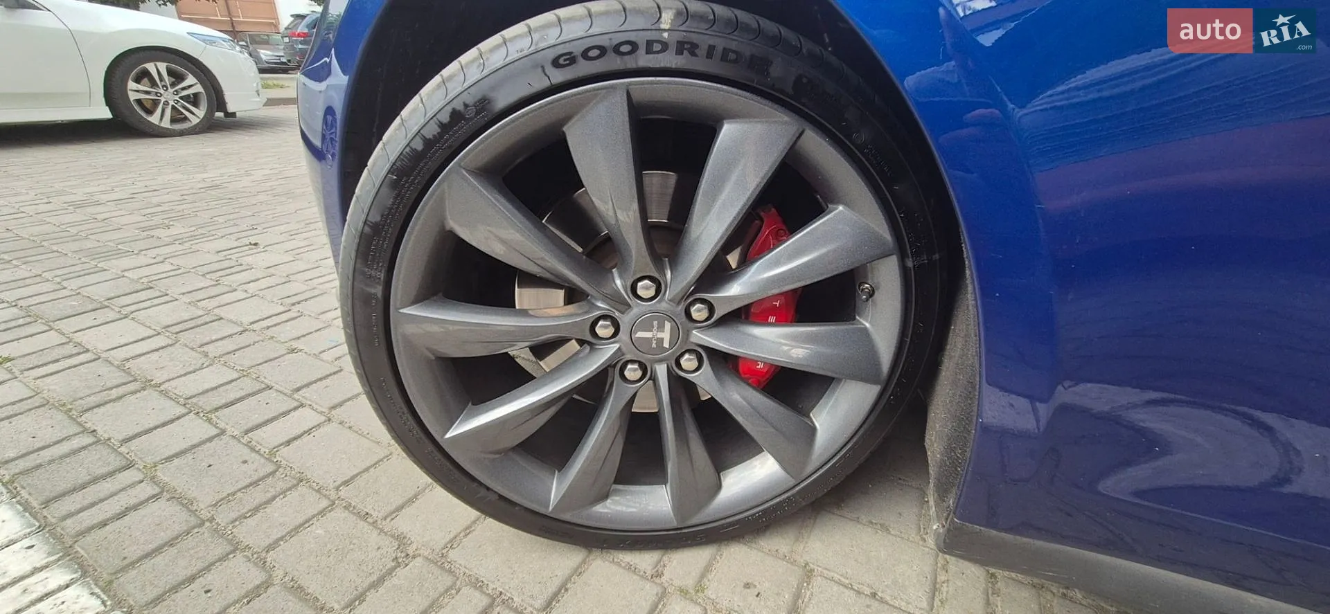 2015 Tesla Model S - мініатюра 3
