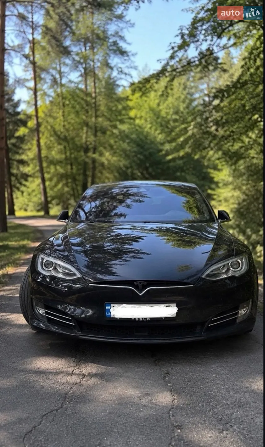 2015 Tesla Model S - фото 1