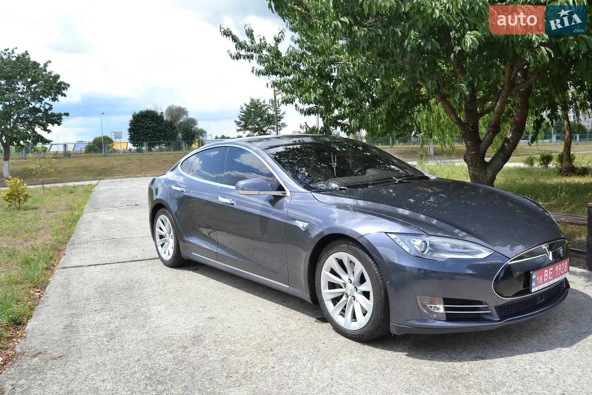 2016 Tesla Model S - мініатюра 9