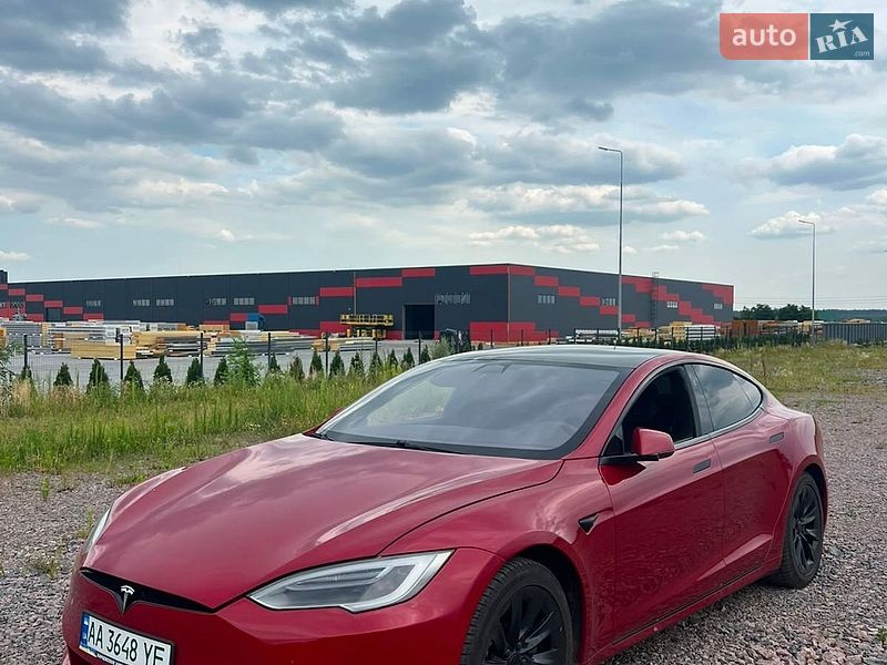 Tesla Model S 2017