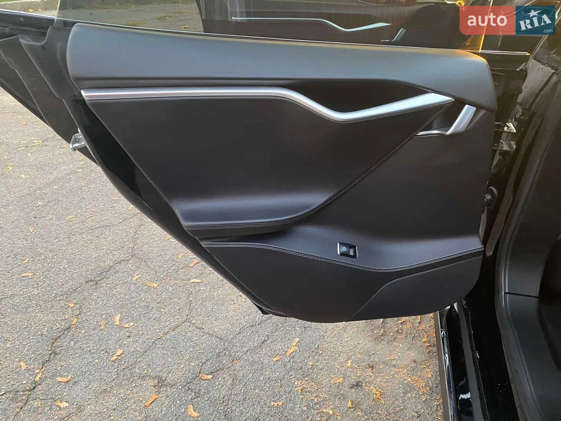 2015 Tesla Model S - мініатюра 7