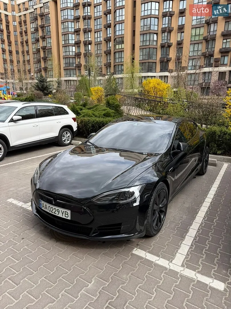 2015 Tesla Model S - мініатюра 4