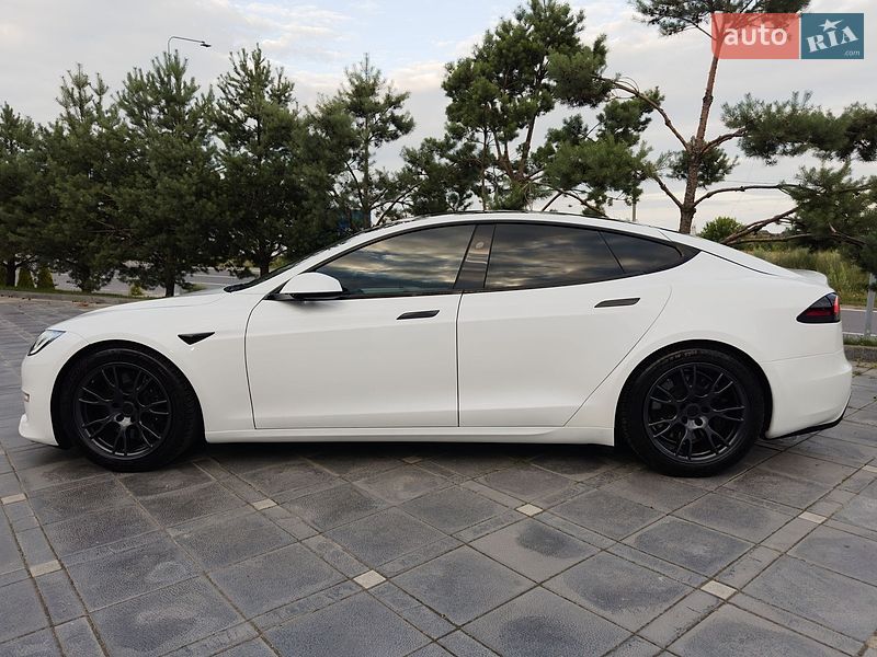 Ліфтбек Tesla Model S 2023 в Львові фото 5 Ліфтбек Tesla Model S 2023 в Львові
