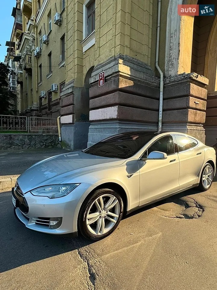 2013 Tesla Model S - мініатюра 16