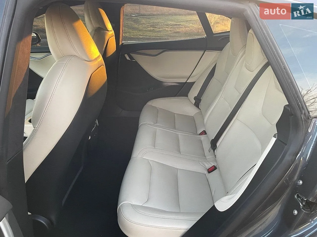 2020 Tesla Model S - мініатюра 12