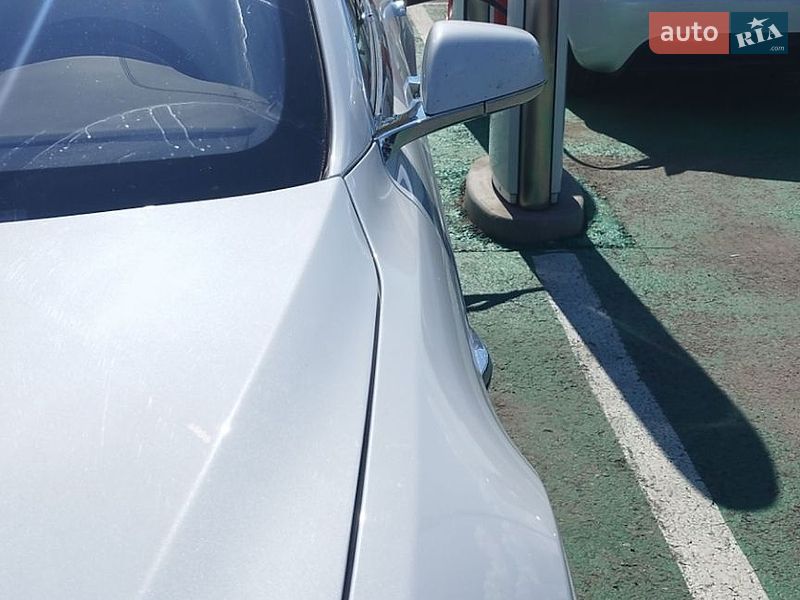 Ліфтбек Tesla Model S 2019 в Первомайську
