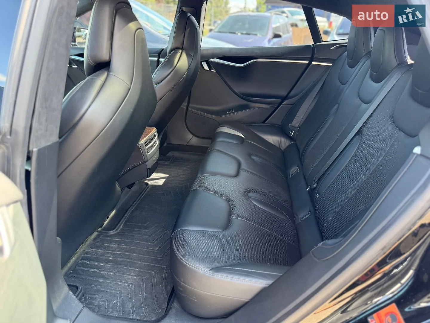 2016 Tesla Model S - мініатюра 10