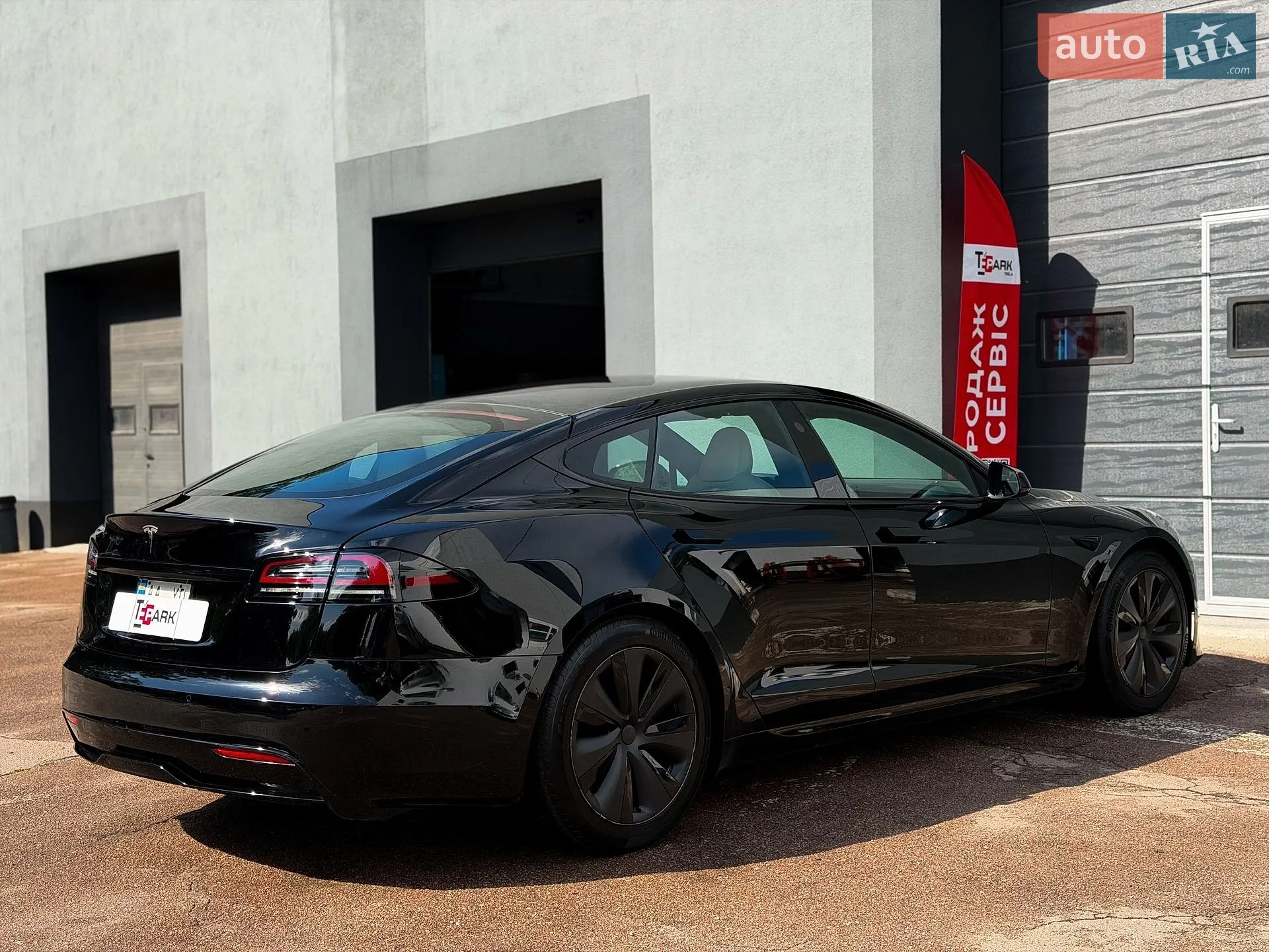 2022 Tesla Model S - мініатюра 10