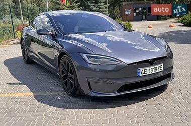 Лифтбек Tesla Model S 2023 в Каменском