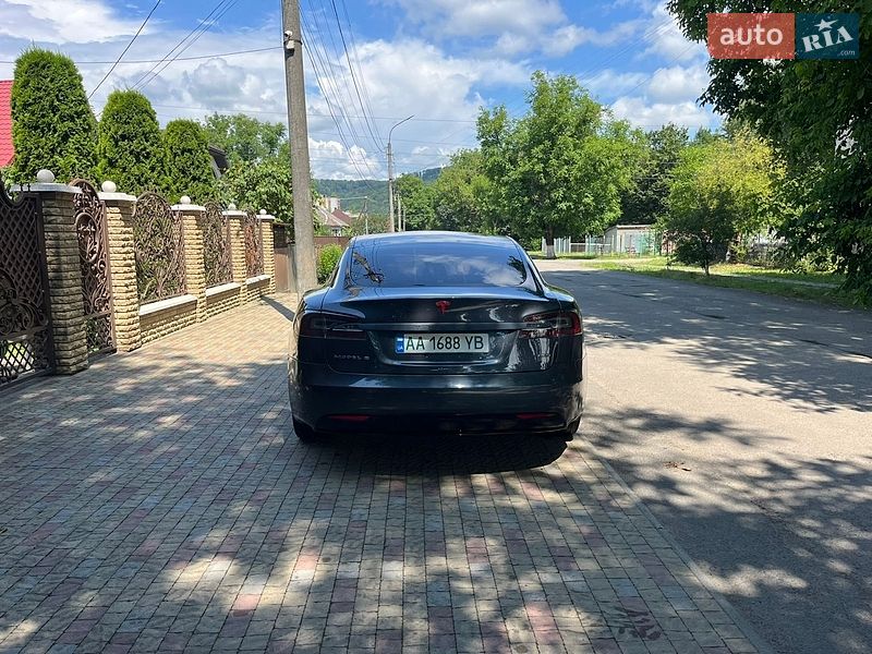 Лифтбек Tesla Model S 2017 в Сваляве фото 4 Лифтбек Tesla Model S 2017 в Сваляве