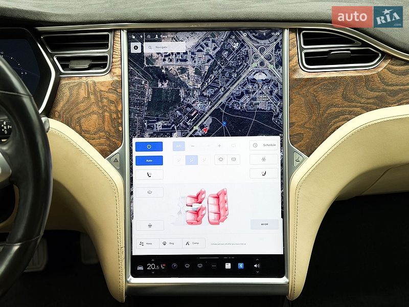 Лифтбек Tesla Model S 2017 в Киеве фото 26 Лифтбек Tesla Model S 2017 в Киеве