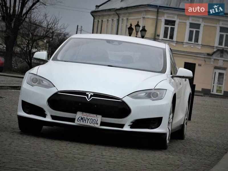 Tesla Model S 2015 Tesla Model S 2015
