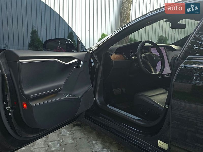 Ліфтбек Tesla Model S 2018 в Костопілі фото 60 Ліфтбек Tesla Model S 2018 в Костопілі