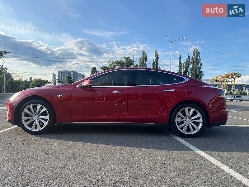 Tesla Model S 2015 Tesla Model S 2015