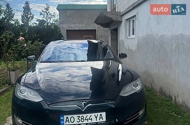 Лифтбек Tesla Model S 2013 в Ильнице