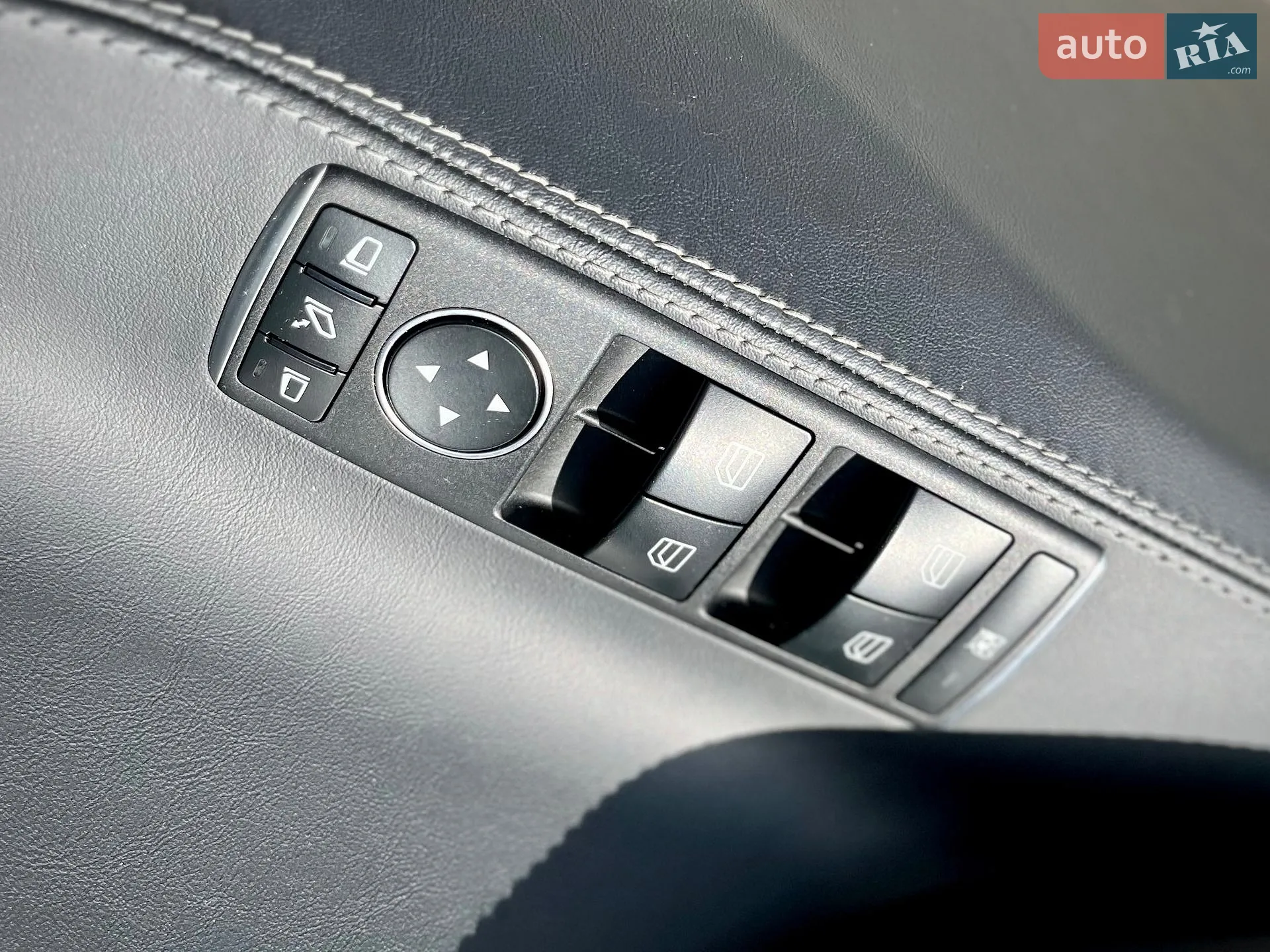2019 Tesla Model S - мініатюра 20