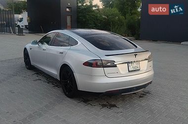 Лифтбек Tesla Model S 2013 в Калуше
