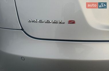 Лифтбек Tesla Model S 2013 в Калуше