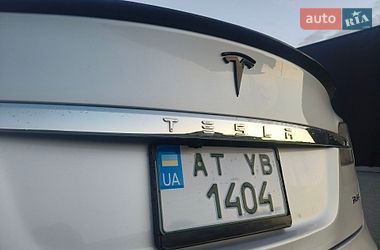 Лифтбек Tesla Model S 2013 в Калуше