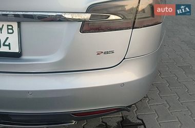 Лифтбек Tesla Model S 2013 в Калуше