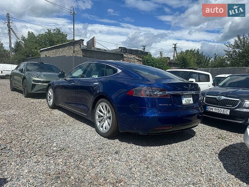 Лифтбек Tesla Model S 2016 в Полтаве