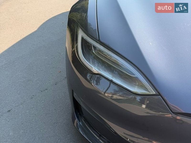 Лифтбек Tesla Model S 2021 в Самборе