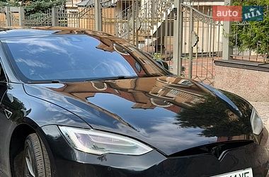 Ліфтбек Tesla Model S 2015 в Києві
