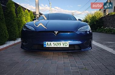 Лифтбек Tesla Model S 2022 в Киеве