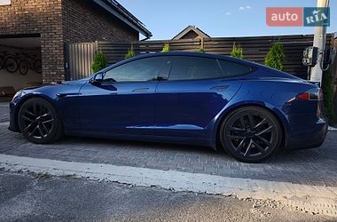 Лифтбек Tesla Model S 2022 в Киеве