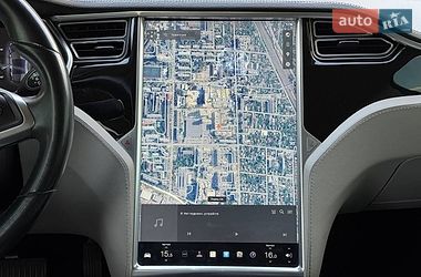 Ліфтбек Tesla Model S 2013 в Києві