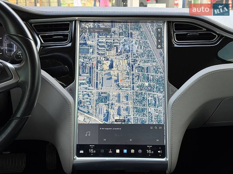 Ліфтбек Tesla Model S 2013 в Києві