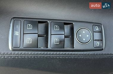 Ліфтбек Tesla Model S 2013 в Києві