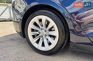 Ліфтбек Tesla Model S 2014 в Києві