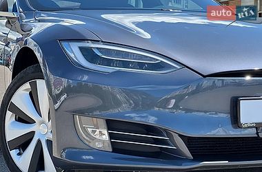 Лифтбек Tesla Model S 2020 в Одессе
