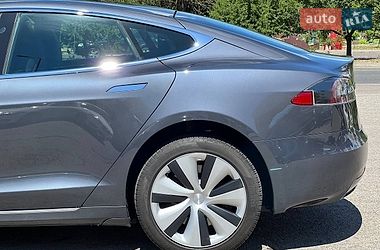 Лифтбек Tesla Model S 2020 в Одессе