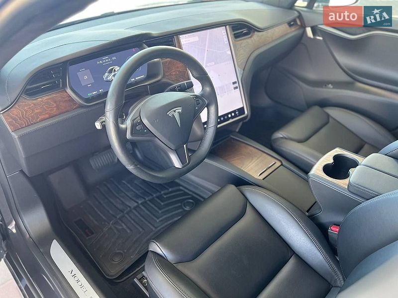 Лифтбек Tesla Model S 2020 в Одессе