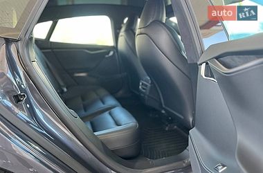 Лифтбек Tesla Model S 2020 в Одессе