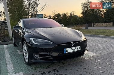 Лифтбек Tesla Model S 2017 в Ивано-Франковске
