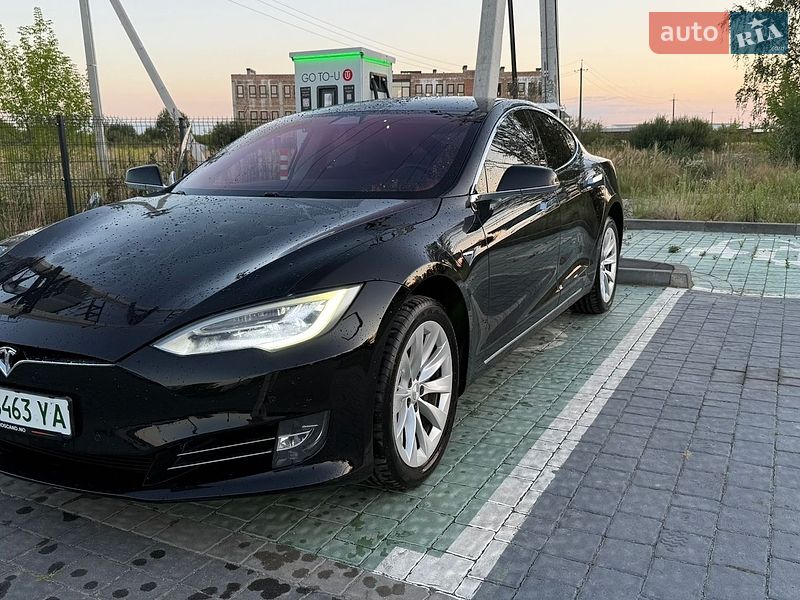 Лифтбек Tesla Model S 2017 в Ивано-Франковске фото 6 Лифтбек Tesla Model S 2017 в Ивано-Франковске