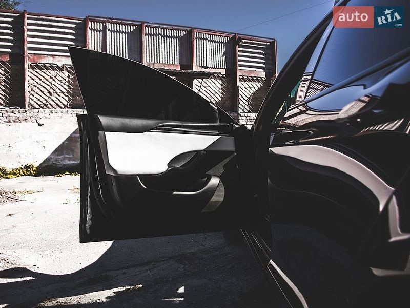 Лифтбек Tesla Model S 2021 в Житомире фото 21 Лифтбек Tesla Model S 2021 в Житомире