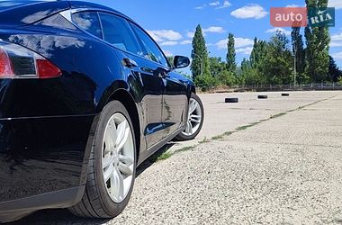Лифтбек Tesla Model S 2013 в Южноукраинске