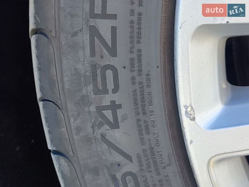 Лифтбек Tesla Model S 2013 в Южноукраинске
