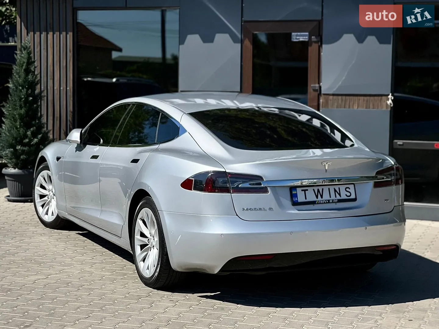 2016 Tesla Model S - мініатюра 6