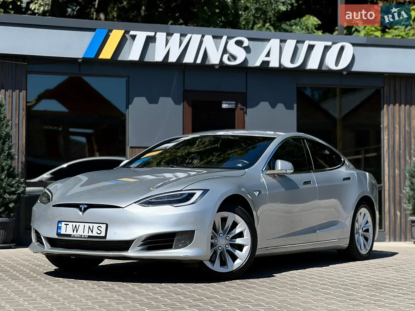 2016 Tesla Model S - мініатюра 13